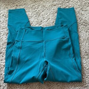 lululemon size 6 in movement 25'